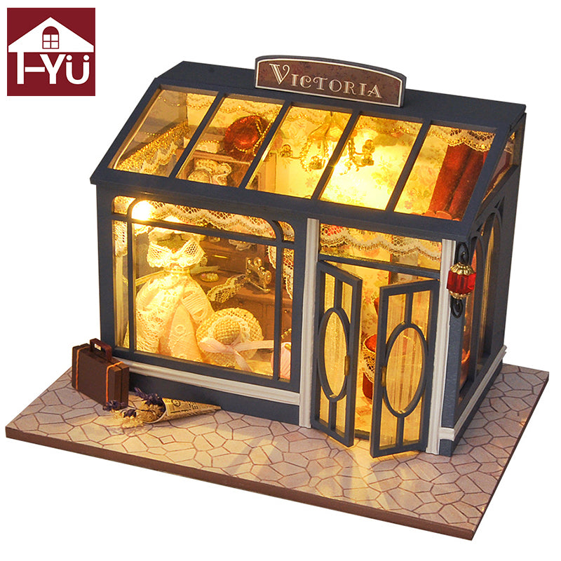 TD28 - Victoria Hat Shop